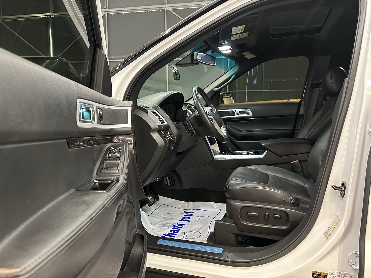 FORD EXPLORER 2014 / GASOLINA 3.5 / 7PASAJEROS / 4WD 22