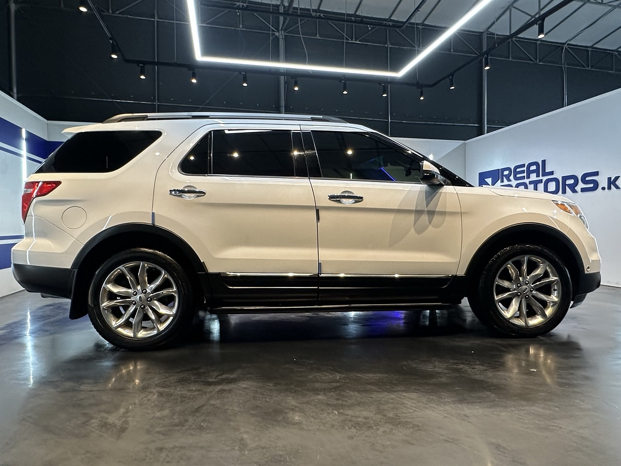 FORD EXPLORER 2014 / GASOLINA 3.5 / 7PASAJEROS / 4WD 9