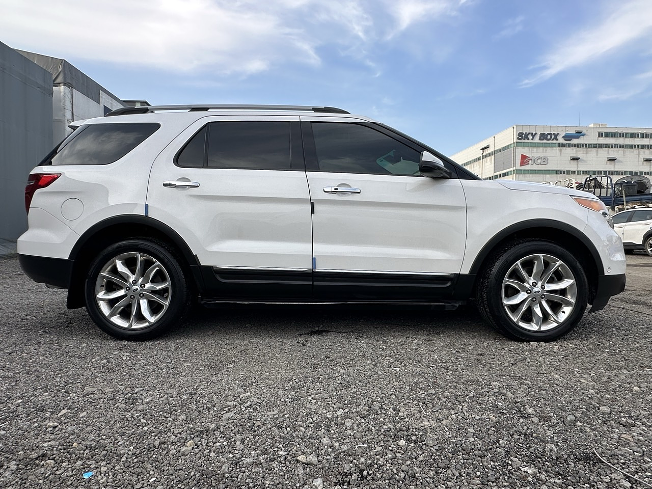 FORD EXPLORER 2014 / GASOLINA 3.5 / 7PASAJEROS / 4WD 17