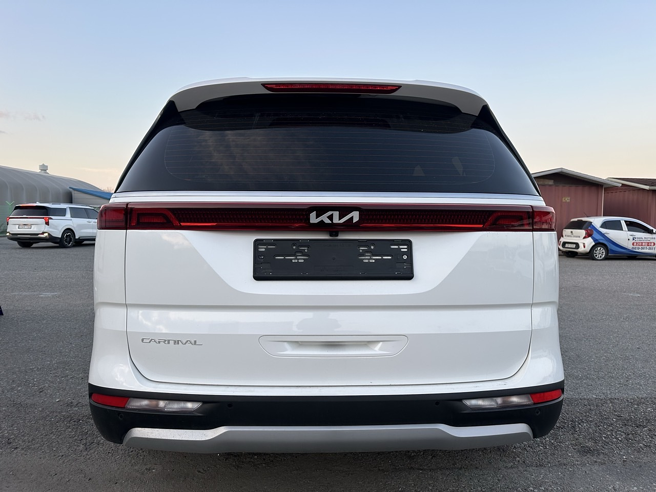 KIA CARNIVAL 2023 / 9PASAJEROS / CÁMARA R / DIESEL 2.2 / 2WD 6