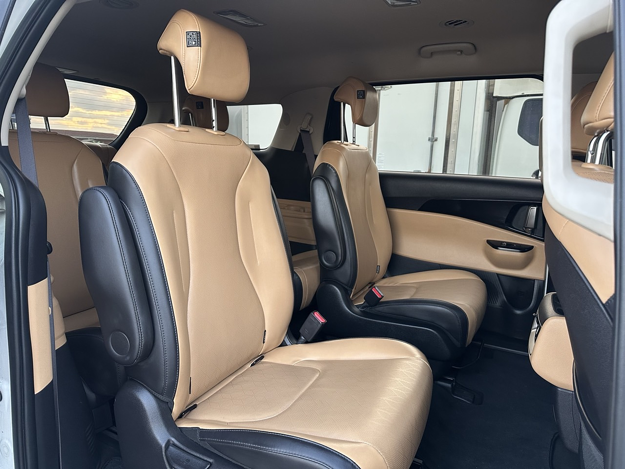 KIA CARNIVAL 2023 / 9PASAJEROS / CÁMARA R / DIESEL 2.2 / 2WD 22