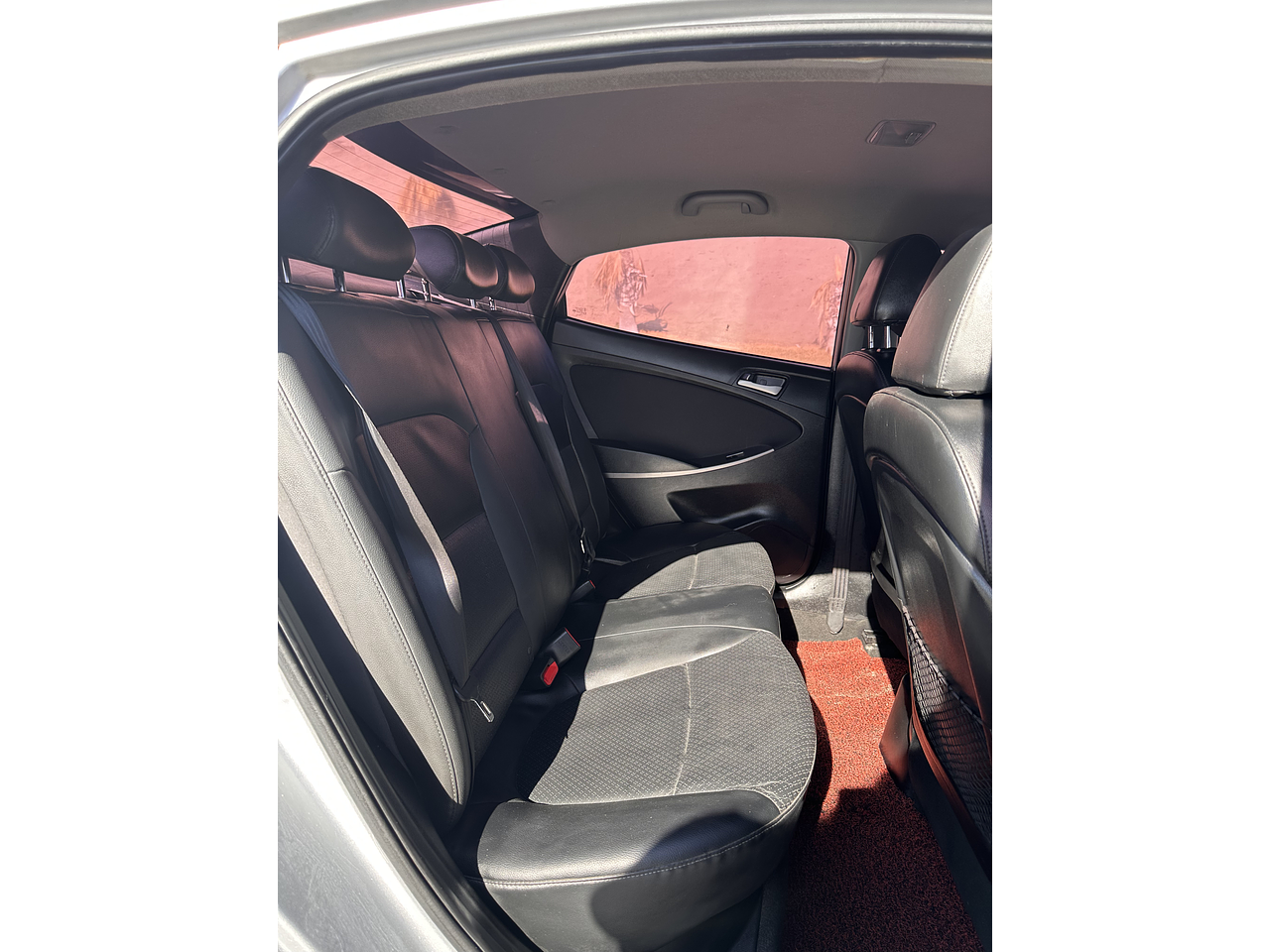 HYUNDAI ACCENT 2016 / DIESEL / 1.6 CC/ 2WD 19