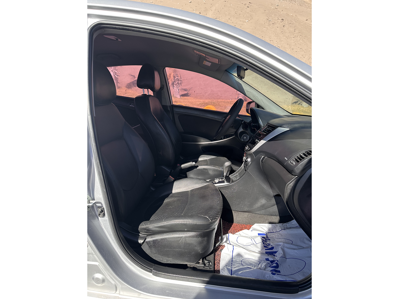 HYUNDAI ACCENT 2016 / DIESEL / 1.6 CC/ 2WD 10