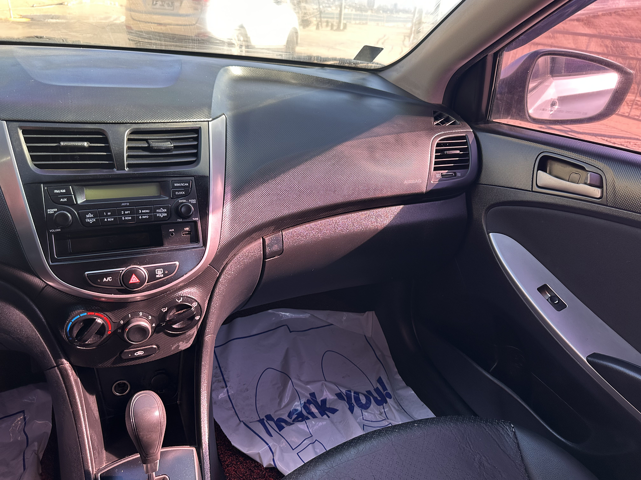 HYUNDAI ACCENT 2016 / DIESEL / 1.6 CC/ 2WD 17