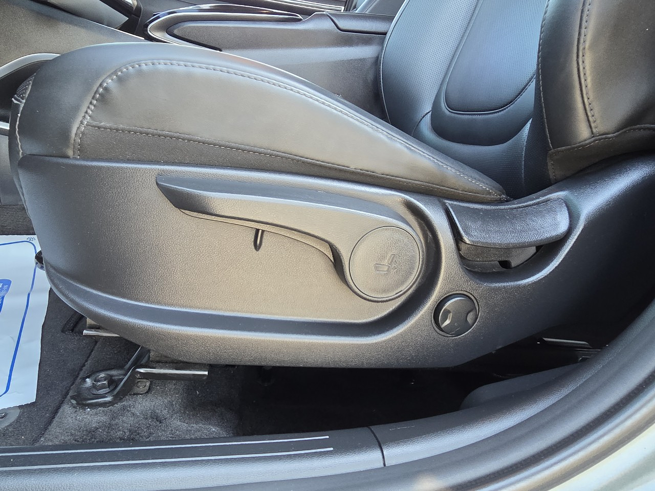  HYUNDAI TUCSON 2022 / AUTOMÁTICA  / DIESEL 2.0 / 2WD / PANTALLA 7