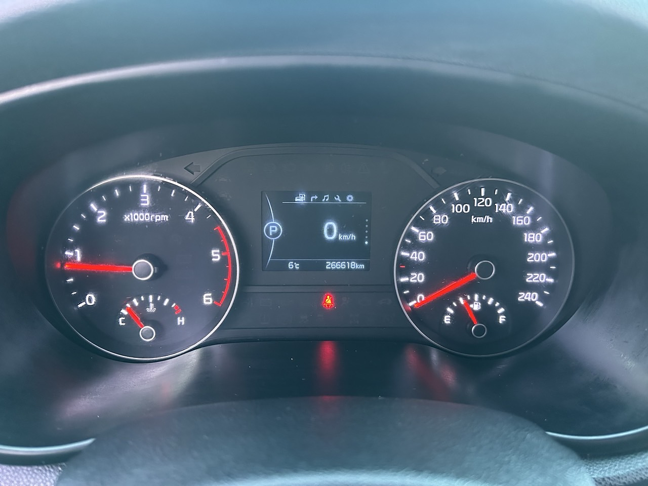 KIA SPORTAGE 2016 / AUTOMATICO  / DIESEL 1.7 / CAMRA R  14