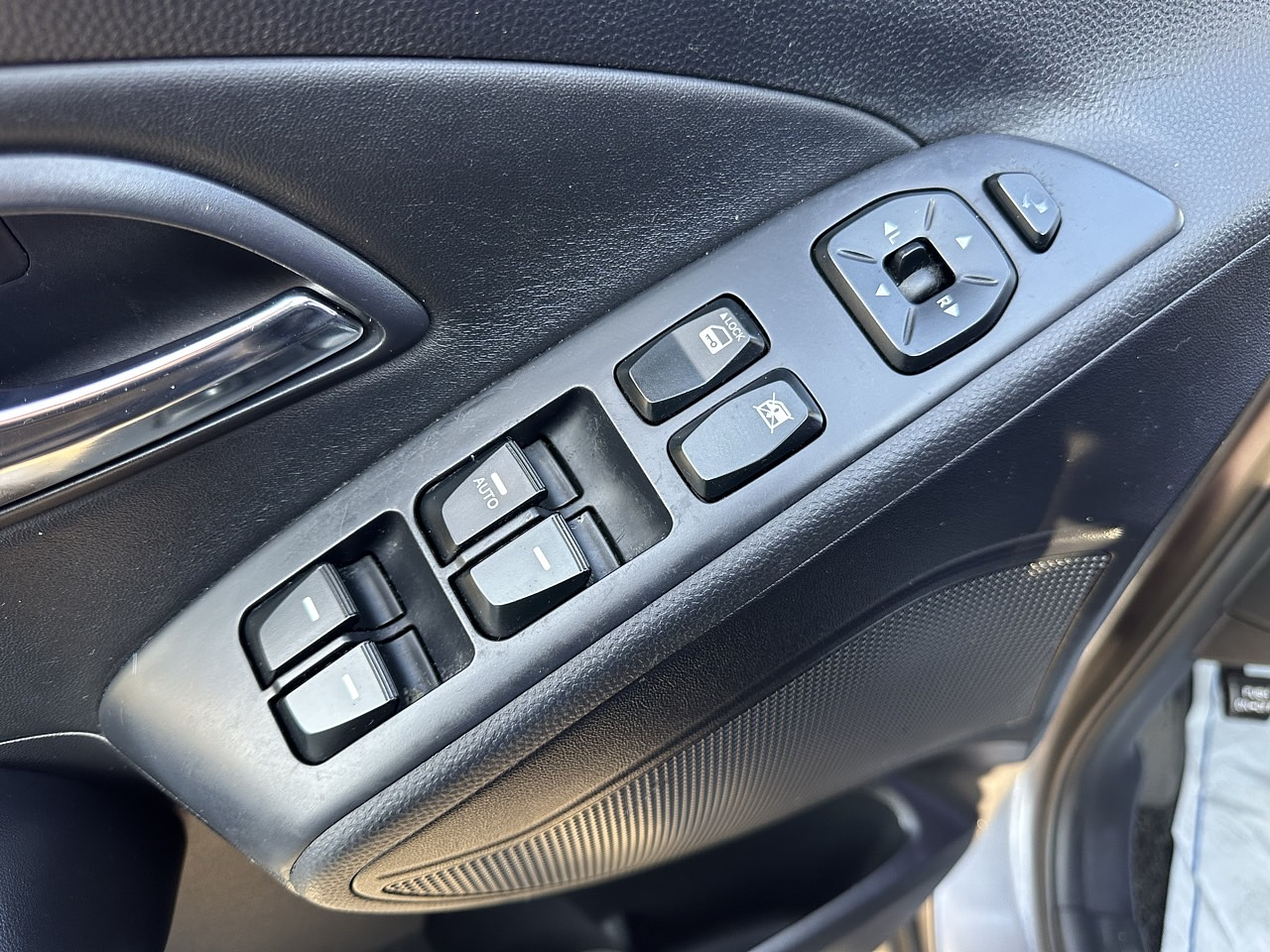  HYUNDAI TUCSON 2011 / AUTOMÁTICA  / DIESEL 2.0 / 2WD / CAMARA R  10