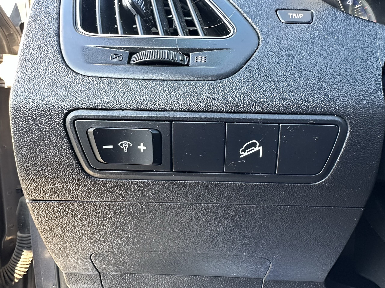  HYUNDAI TUCSON 2011 / AUTOMÁTICA  / DIESEL 2.0 / 2WD / CAMARA R  15