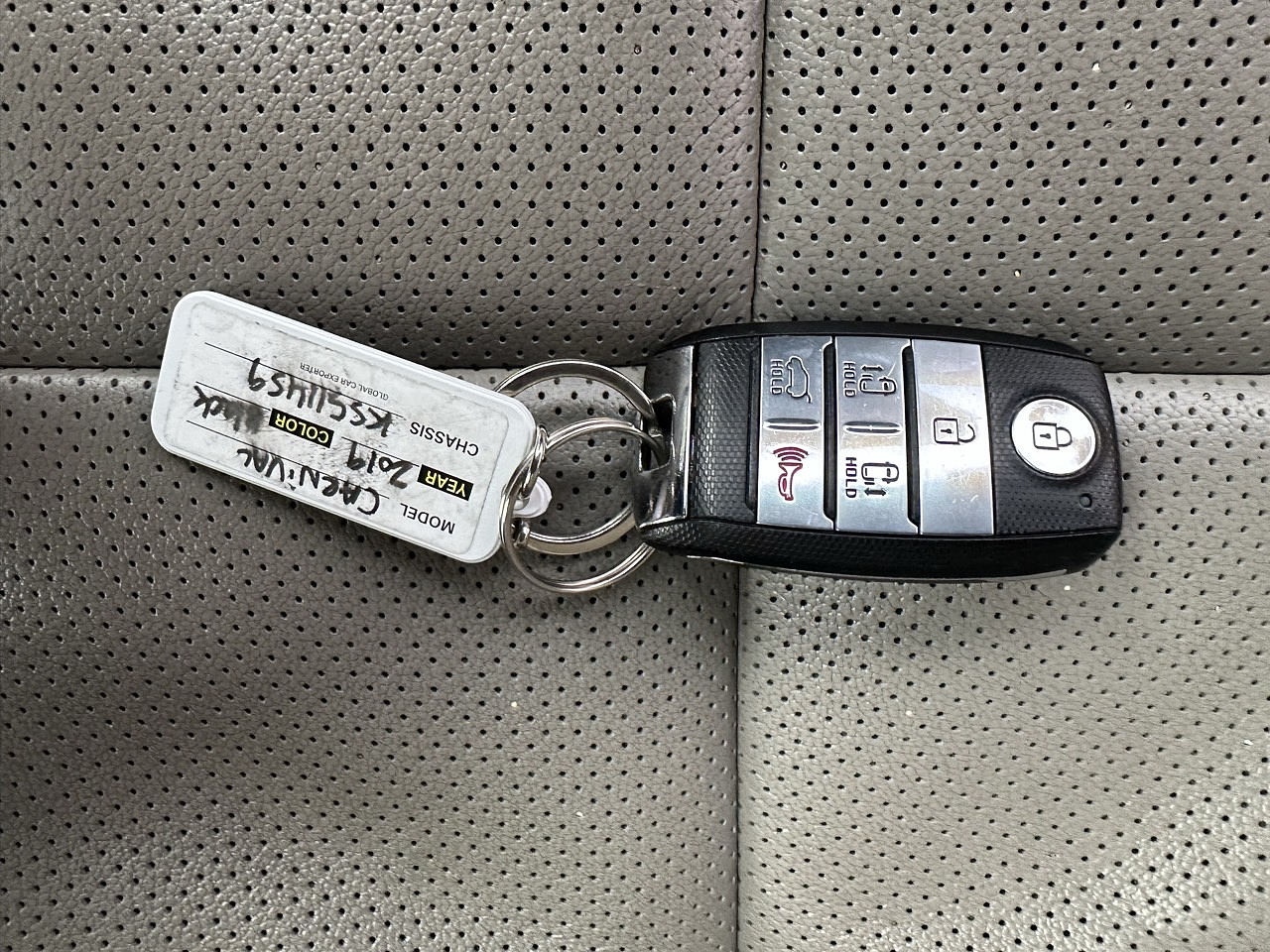 KIA ALL NEW CARNIVAL 2019 / 7PASAJEROS / DIESEL 2.2 / PANTALLA  12