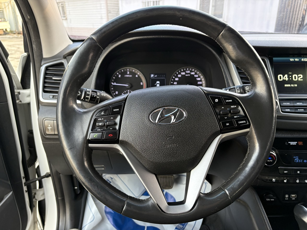 HYUNDAI TUCSON 2018 / CAMARA R / DIESEL 2.0 / 4WD 16