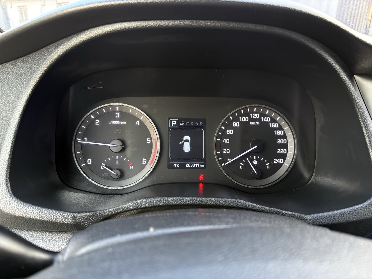 HYUNDAI TUCSON 2018 / CAMARA R / DIESEL 2.0 / 4WD 17