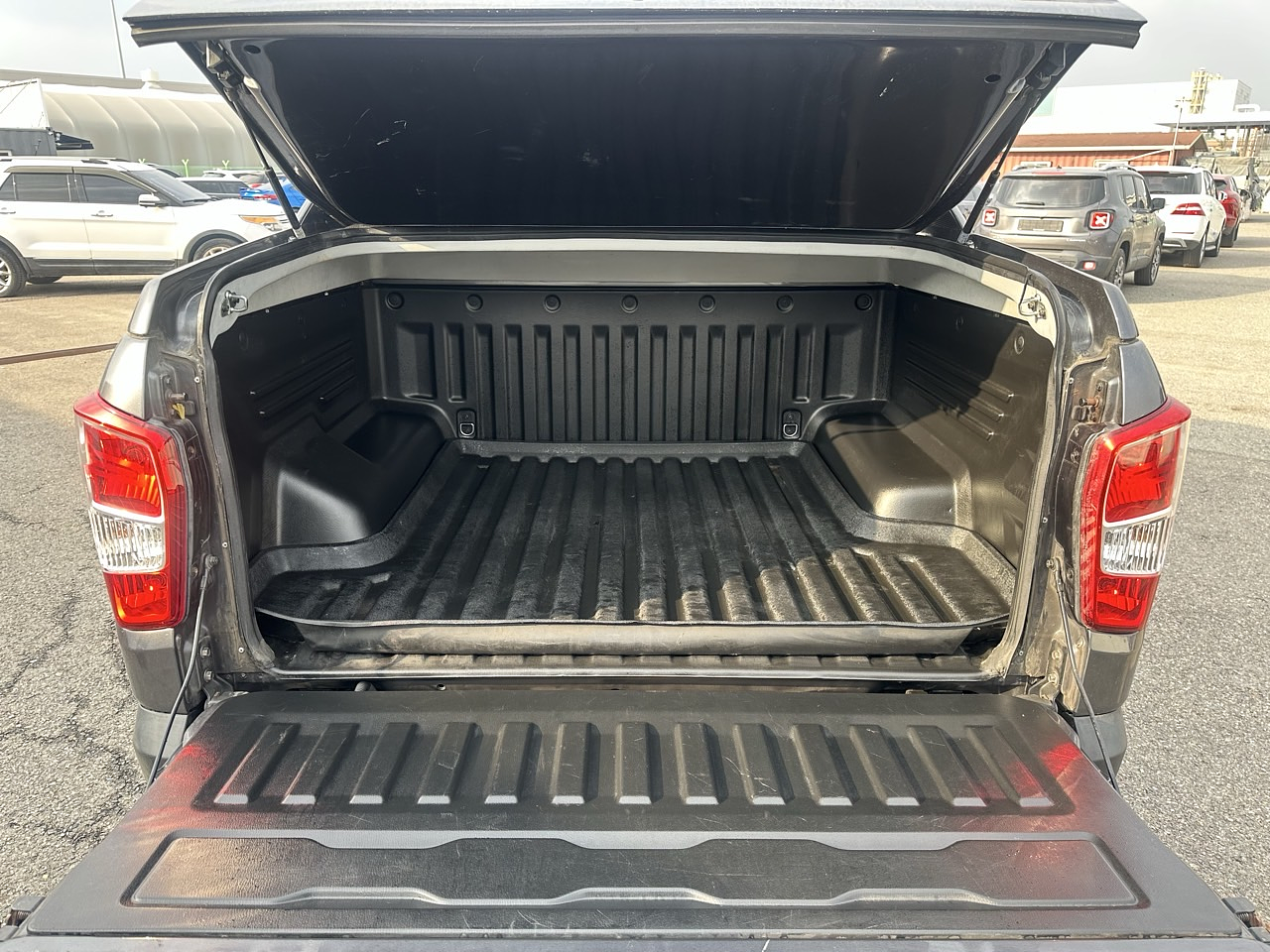 SSANG YONG REXTON SPORTS 2019 / 4WD / DIESEL 2.2 / SMART KEY 15