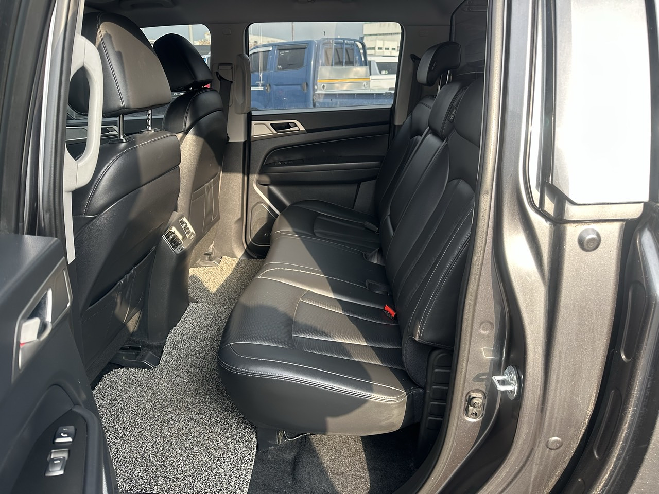 SSANG YONG REXTON SPORTS 2019 / 4WD / DIESEL 2.2 / SMART KEY 26