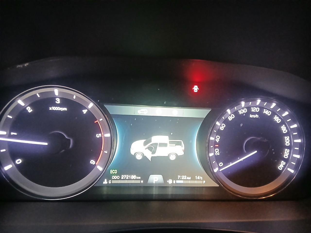 SSANG YONG REXTON SPORT 2018 / 4WD / DIESEL 2.2 / SMART KEY 17