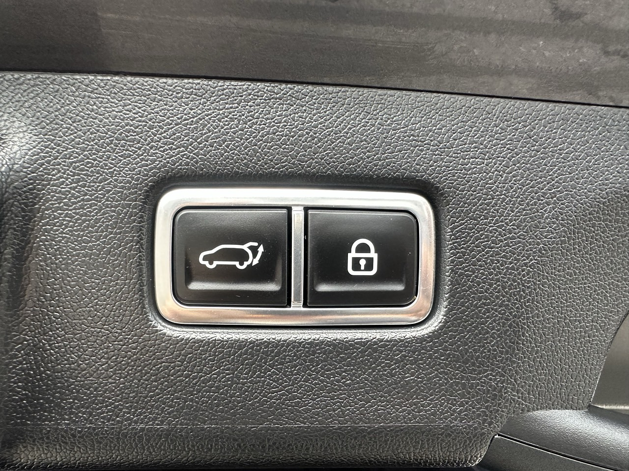 KIA SORENTO 2021 / 7 PASAJEROS / 2WD / DIESEL 2.2 / CAMARA R  12