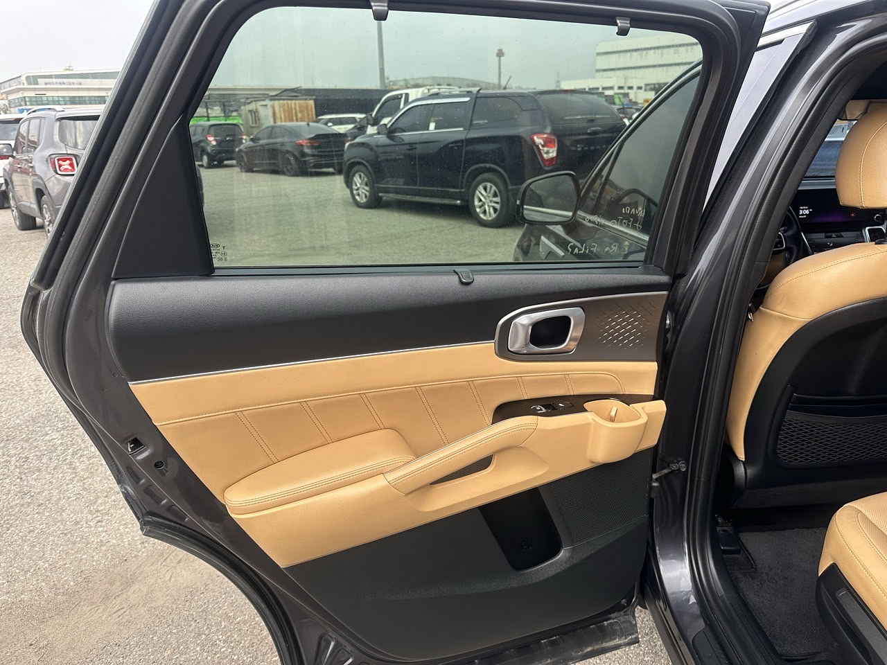 KIA SORENTO 2021 / 7 PASAJEROS / 2WD / DIESEL 2.2 / CAMARA R  22