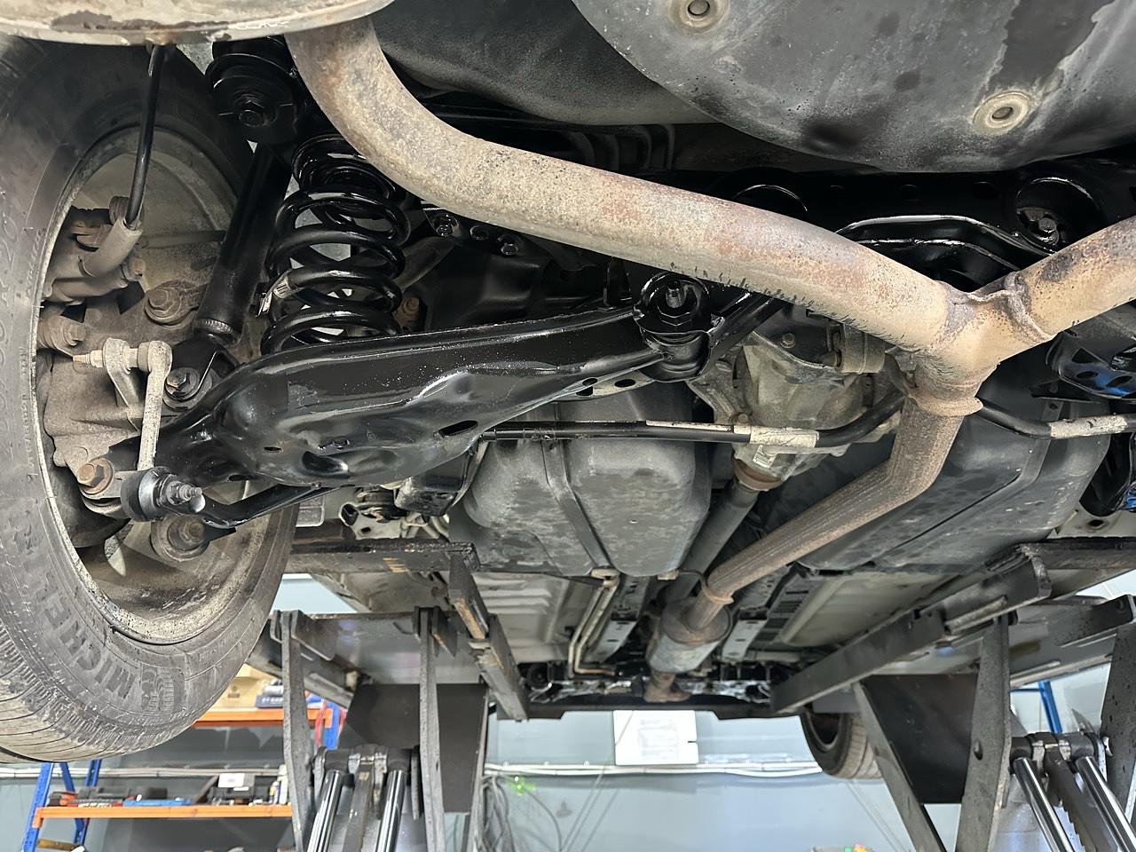 FORD EXPLORER 2014 / GASOLINA 3.5 / 7PASAJEROS / 4WD 26