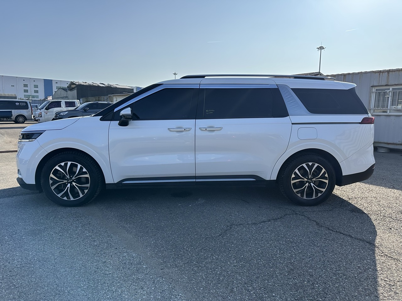 KIA CARNIVAL 2023 / 9PASAJEROS / CAMARA R / DIESEL / SMART KEY 8