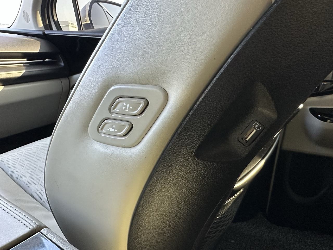 KIA CARNIVAL 2023 / 9PASAJEROS / CAMARA R / DIESEL / SMART KEY 12