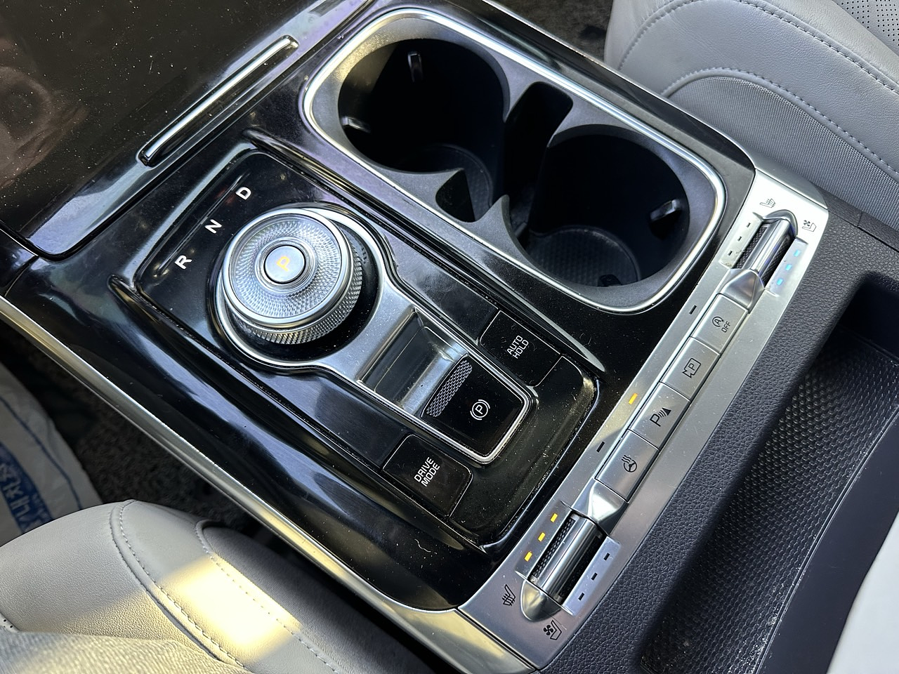 KIA CARNIVAL 2023 / 9PASAJEROS / CAMARA R / DIESEL / SMART KEY 20