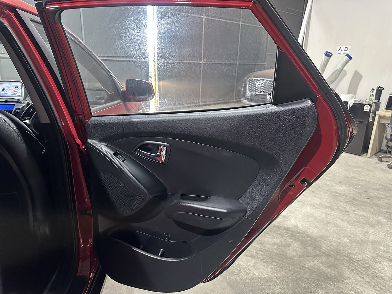  HYUNDAI TUCSON 2011 / AUTOMÁTICA  / DIESEL  / 2WD 23