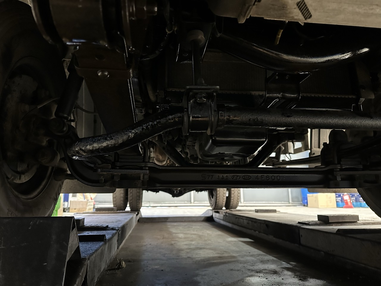 KIA BONGO3 2020 1.2T / CAMARA R / MECANICO / DIESEL 2.5 24