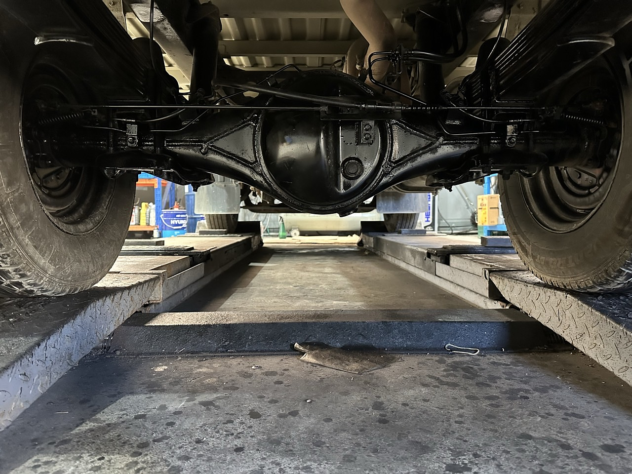 KIA BONGO3 2020 1.2T / CAMARA R / MECANICO / DIESEL 2.5 28