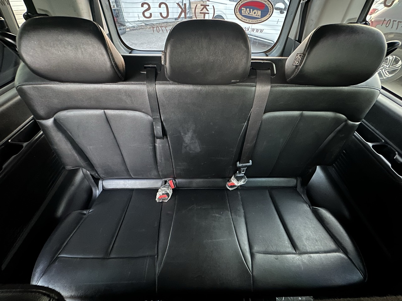 HYUNDAI STARIA 2022 / 2WD / DIESEL 2.5 / 9SEATS  22