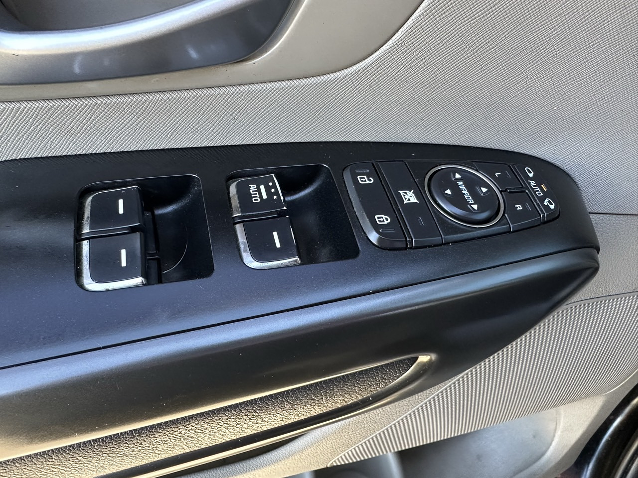 KIA CARNIVAL 2016 / 9PASAJEROS / DIESEL 2.2  10