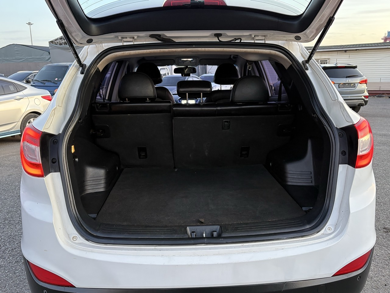 HYUNDAI TUCSON 2014 / DIESEL / 2.0 CC / 4WD 33