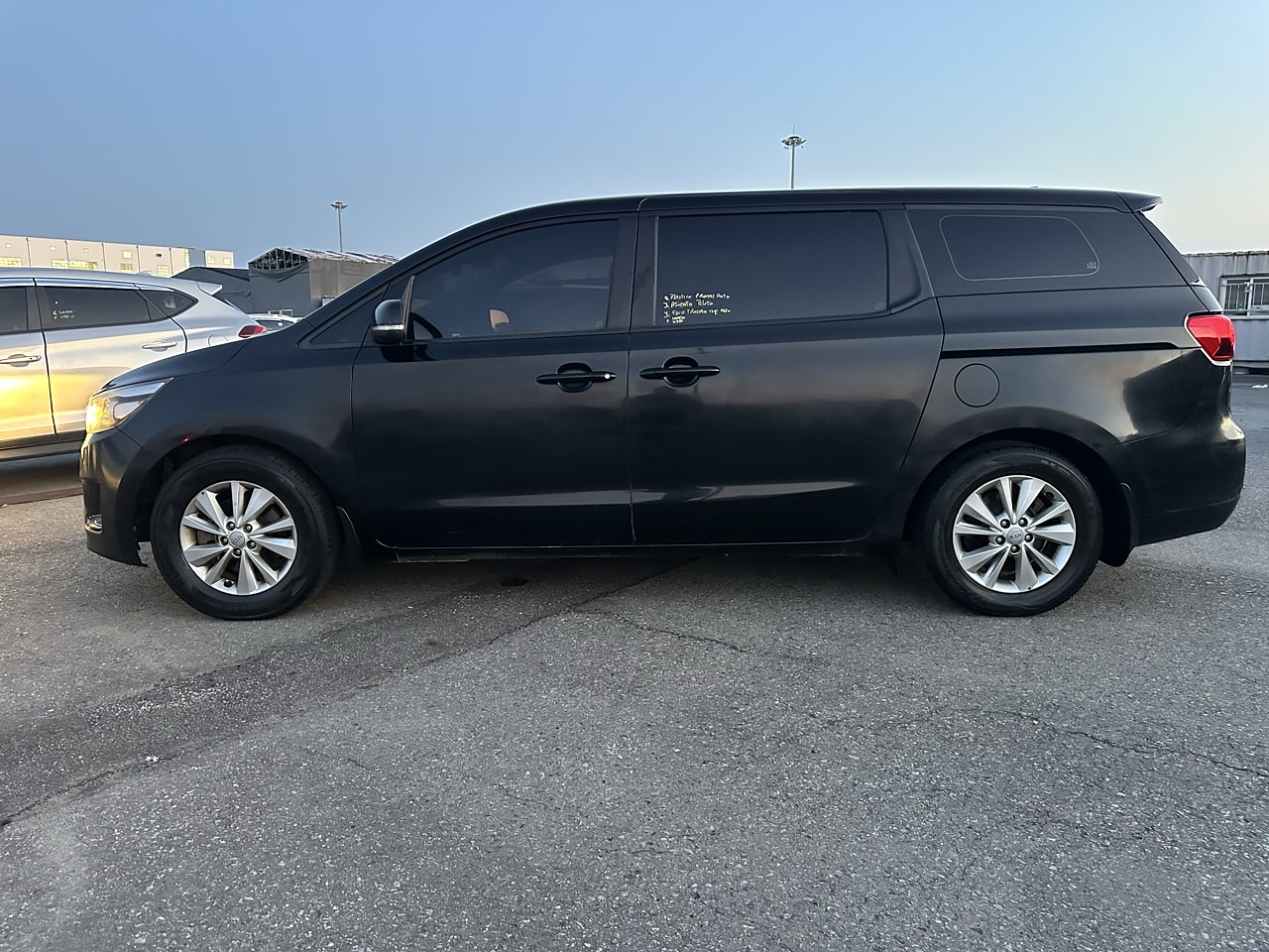 KIA CARNIVAL 2017 / PANTALLA / 11PASAJEROS / DIESEL  5