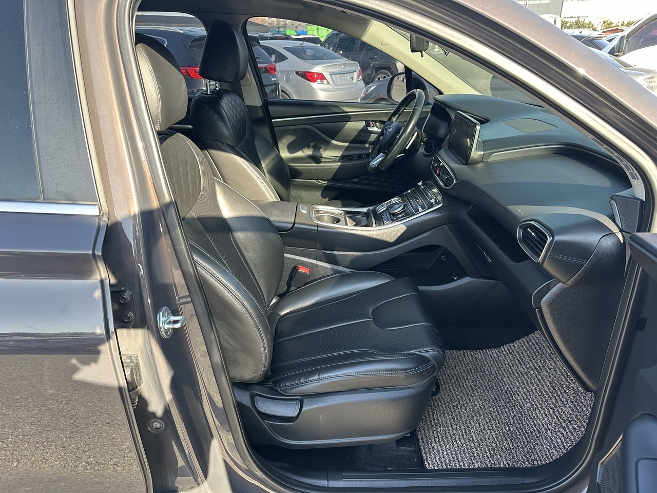 HYUNDAI SANTAFE 2021 / CAMARA R / AUTOMATICO / DIESEL / 7PASAJEROS 12