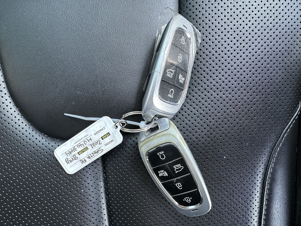 HYUNDAI SANTAFE 2021 / CAMARA R / AUTOMATICO / DIESEL / 7PASAJEROS 13