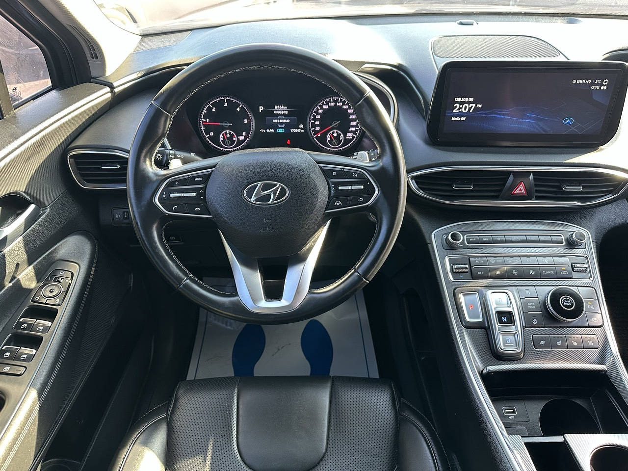 HYUNDAI SANTAFE 2021 / CAMARA R / AUTOMATICO / DIESEL / 7PASAJEROS 15