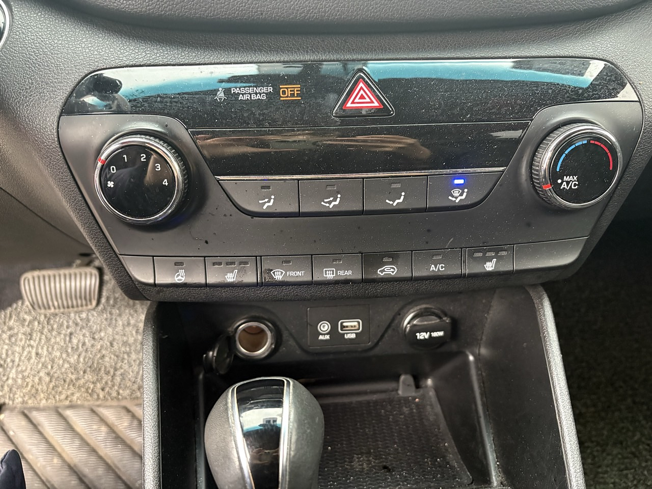 HYUNDAI TUCSON 2018 / CAMARA R / DIESEL 1.7 / 2WD 26