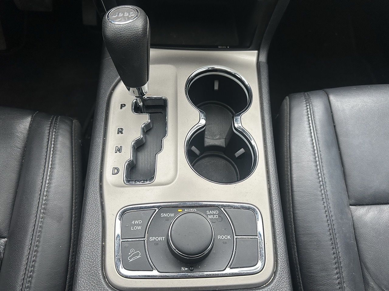 JEEP CHEROKEE 2012 / DIESEL3.0/ SUNROOF/ R.CAM / 4WD 22