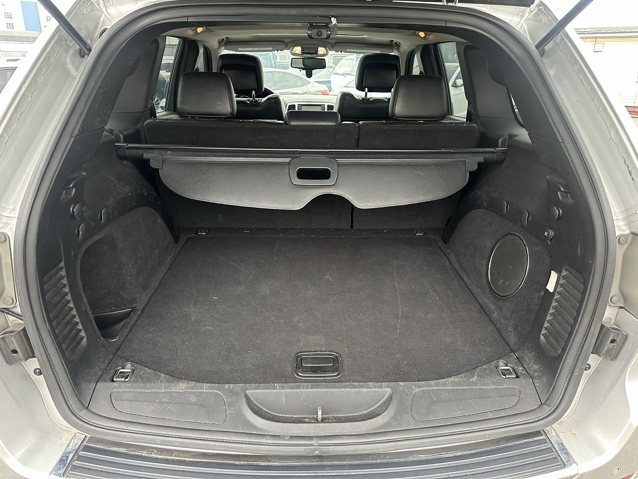 JEEP CHEROKEE 2012 / DIESEL3.0/ SUNROOF/ R.CAM / 4WD 31