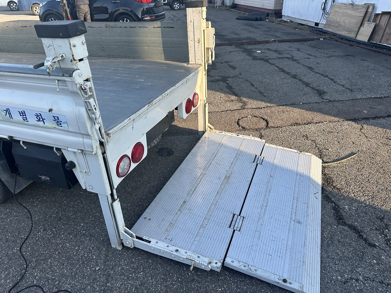 KIA BONGO3 2020 1.2T / CAMARA R / MECANICO / DIESEL 2.5 21