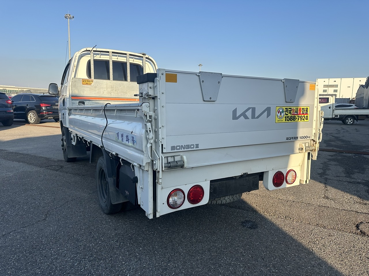 KIA BONGO3 2020 1.2T / CAMARA R / MECANICO / DIESEL 2.5 4