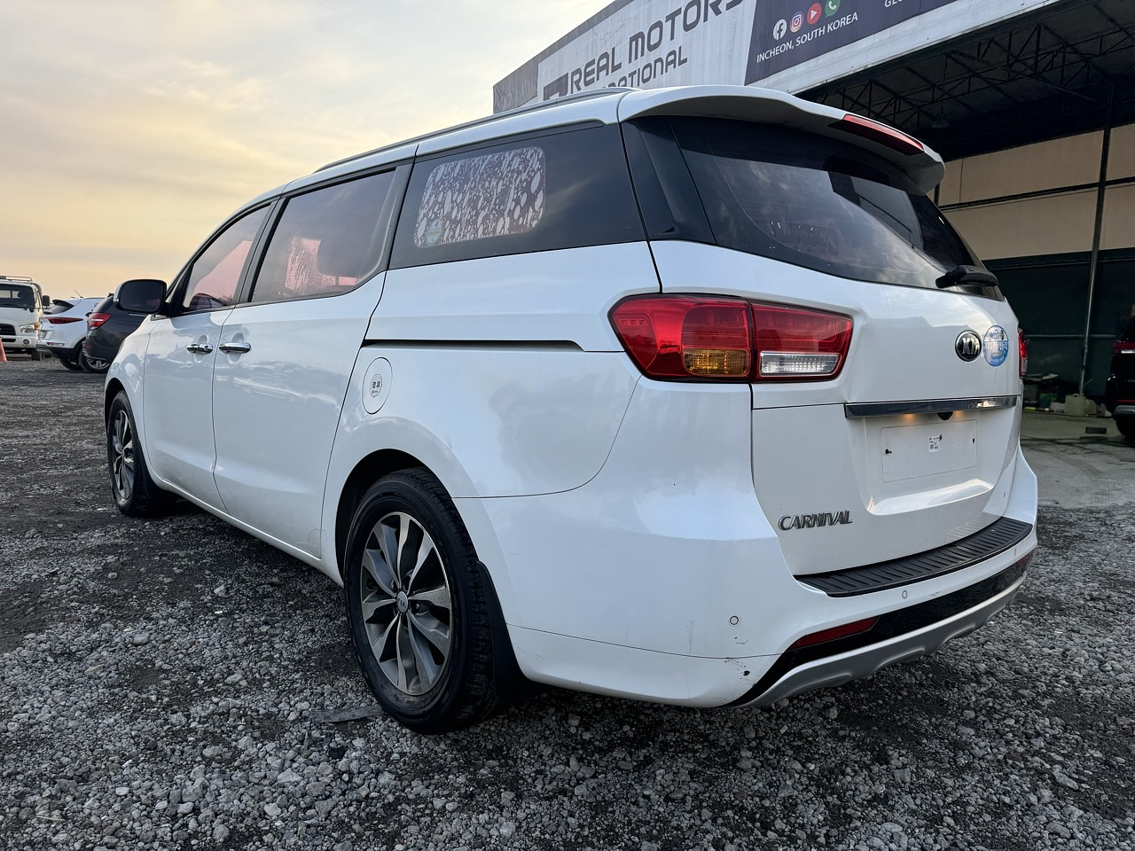 KIA ALL NEW CARNIVAL 2016 / 9PASAJEROS / DIESEL / SMART KEY 3