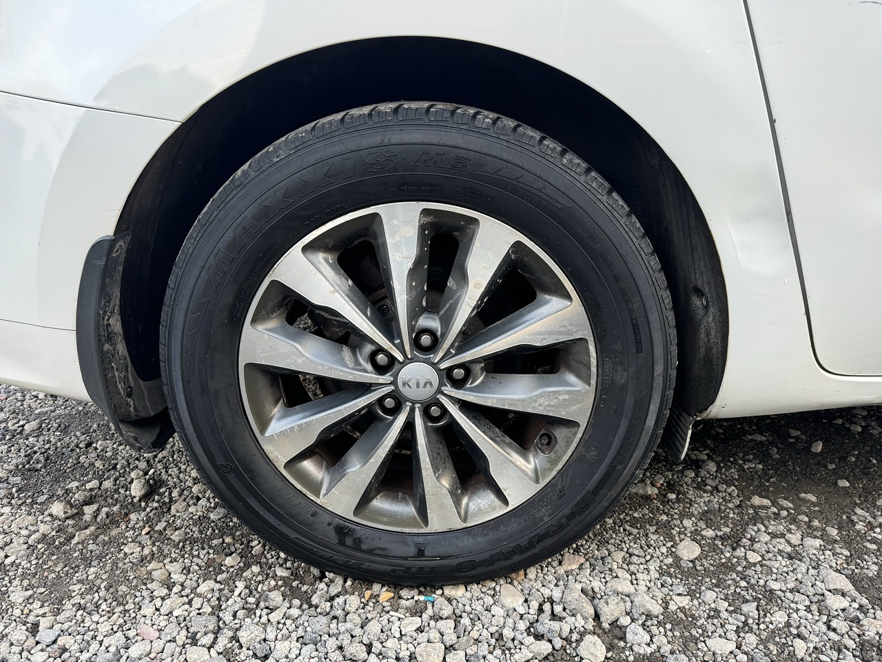 KIA ALL NEW CARNIVAL 2016 / 9PASAJEROS / DIESEL / SMART KEY 27