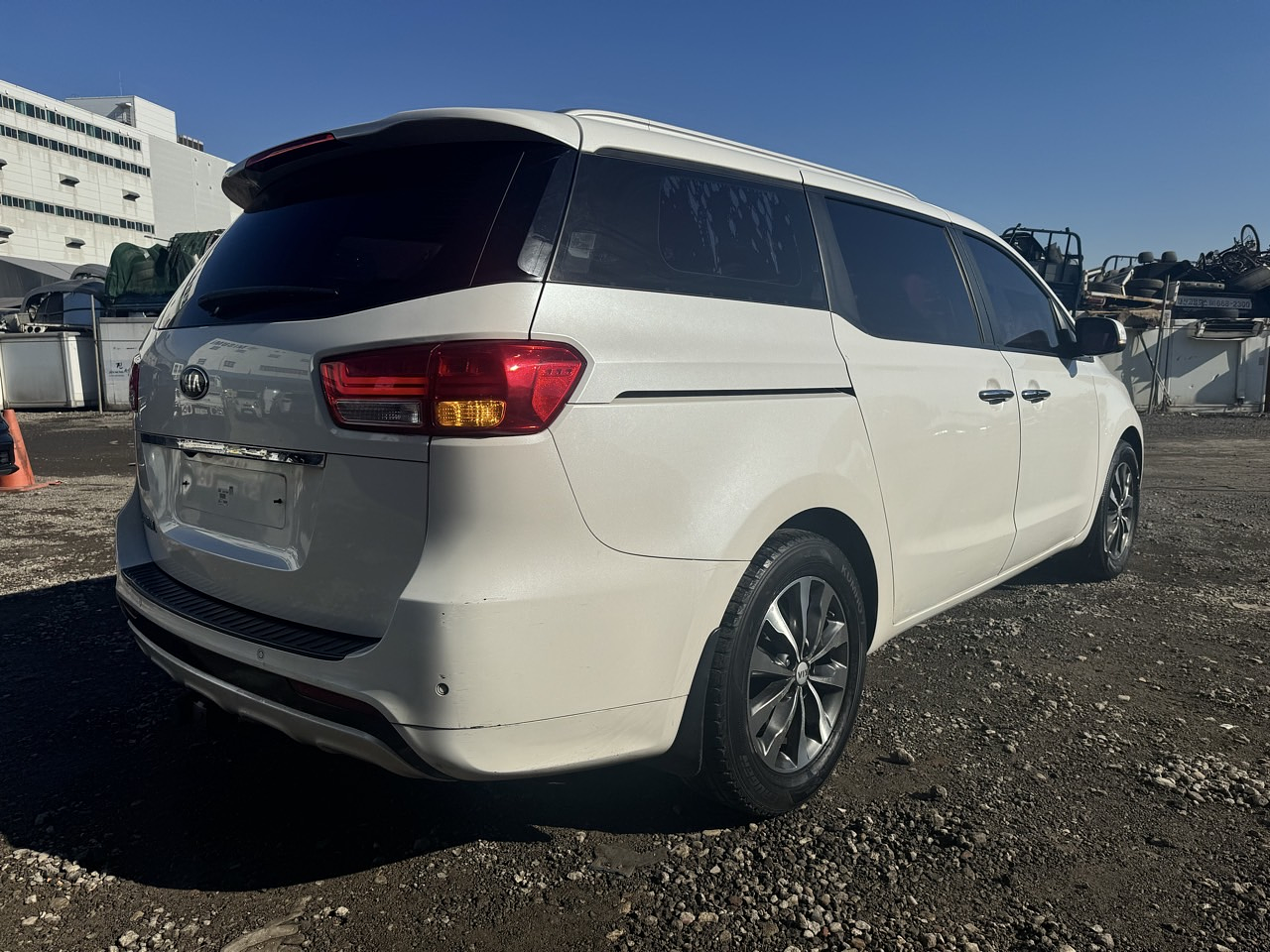 KIA ALL NEW CARNIVAL 2016 / 9PASAJEROS / PANTALLA / DIESEL 5