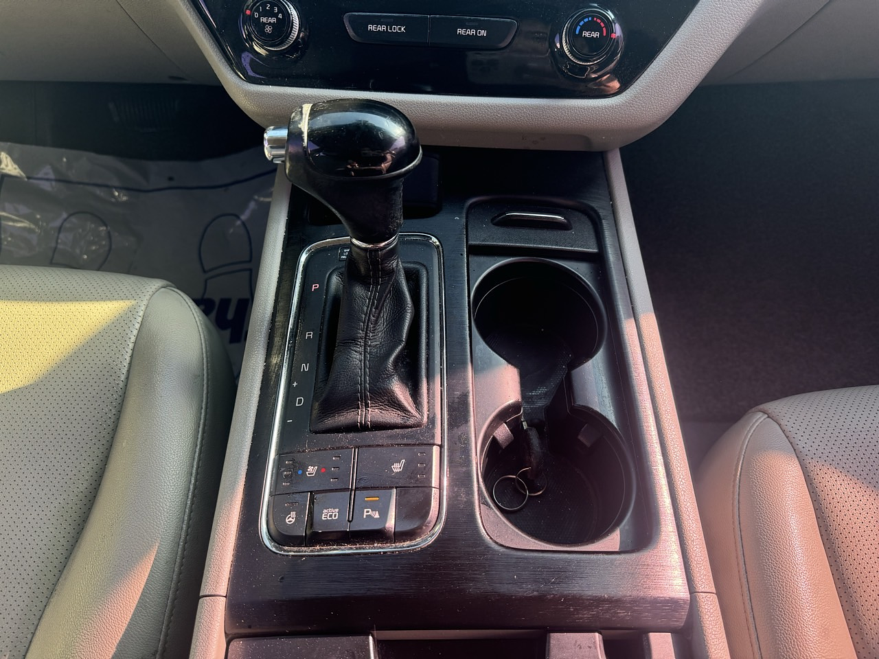 KIA ALL NEW CARNIVAL 2016 / 9PASAJEROS / PANTALLA / DIESEL 18