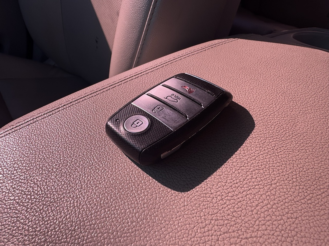 KIA ALL NEW CARNIVAL 2016 / 9PASAJEROS / PANTALLA / DIESEL 21