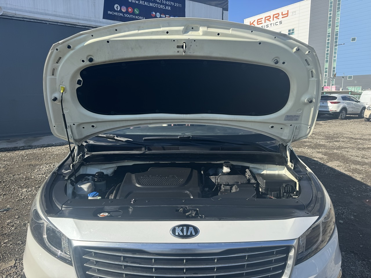 KIA ALL NEW CARNIVAL 2016 / 9PASAJEROS / PANTALLA / DIESEL 32