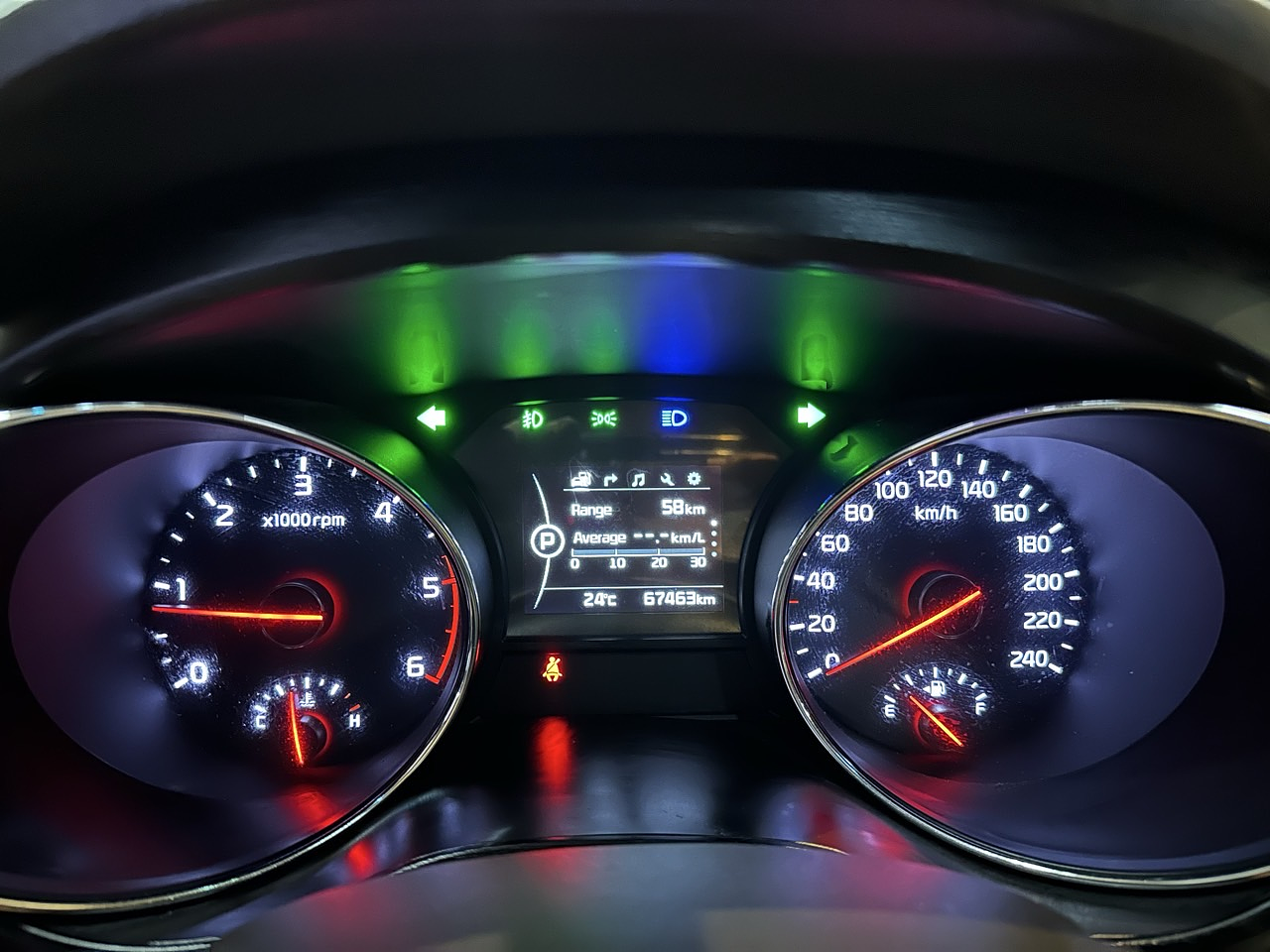 KIA ALL NEW CARNIVAL 2016 / 9PASAJEROS / DIESEL / PUERTA ELECTRICA  22