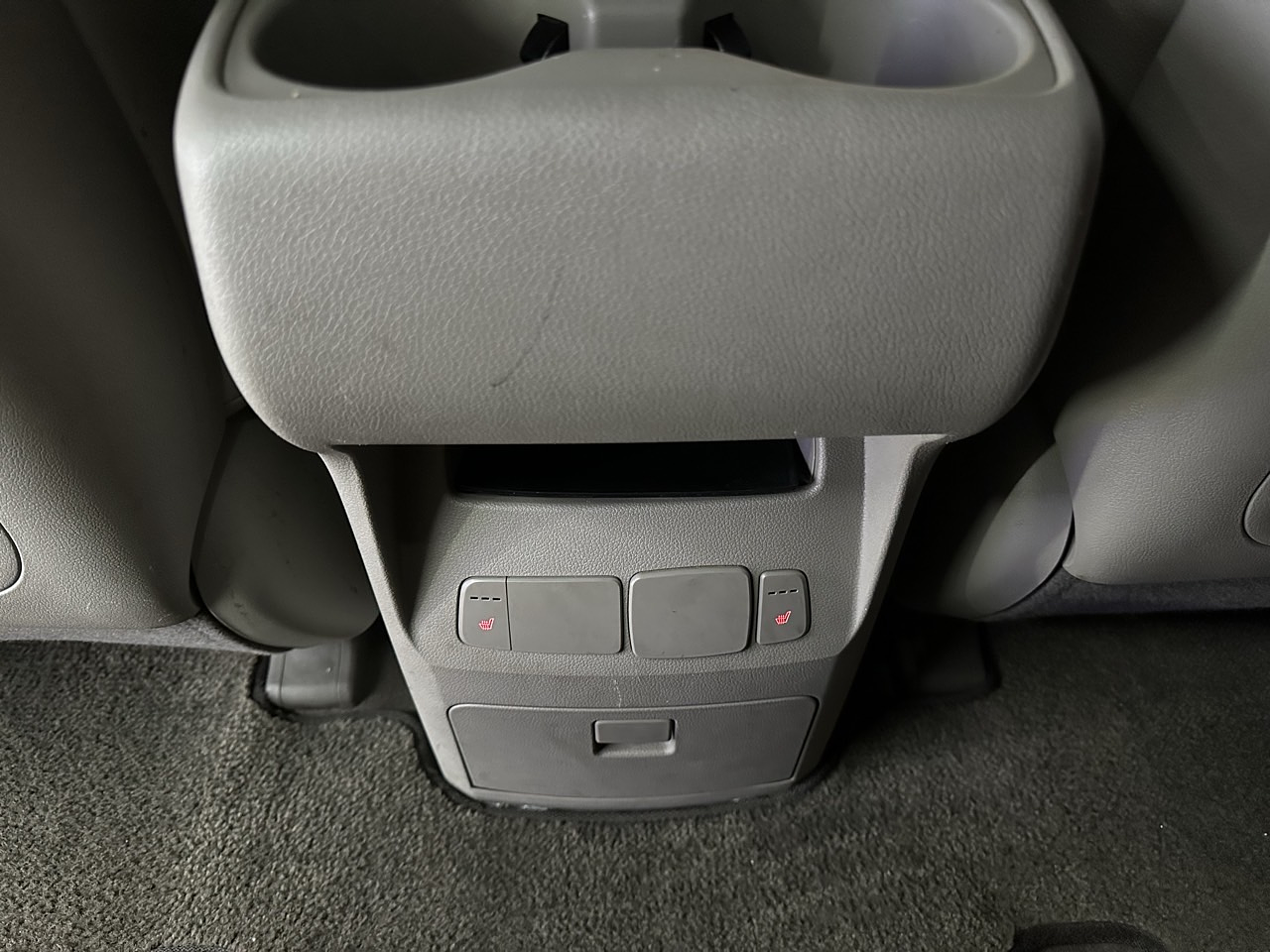 KIA ALL NEW CARNIVAL 2016 / 9PASAJEROS / DIESEL / PUERTA ELECTRICA  27