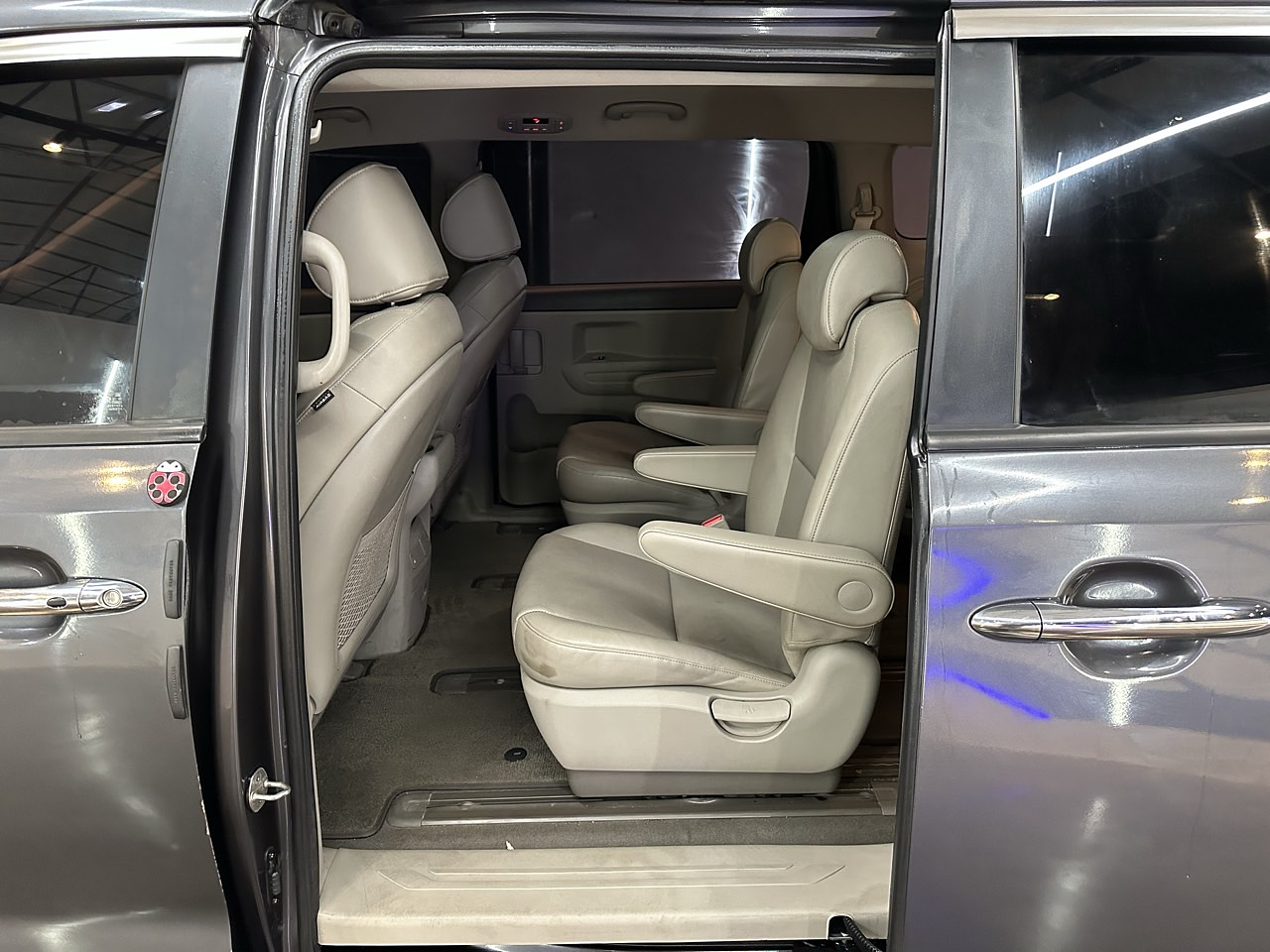 KIA ALL NEW CARNIVAL 2016 / 9PASAJEROS / DIESEL / PUERTA ELECTRICA  12