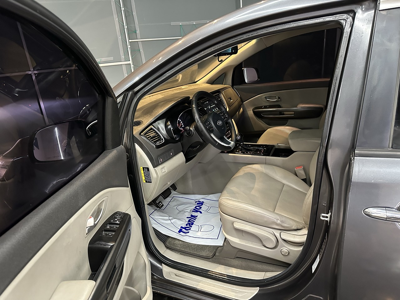 KIA ALL NEW CARNIVAL 2016 / 9PASAJEROS / DIESEL / PUERTA ELECTRICA  10