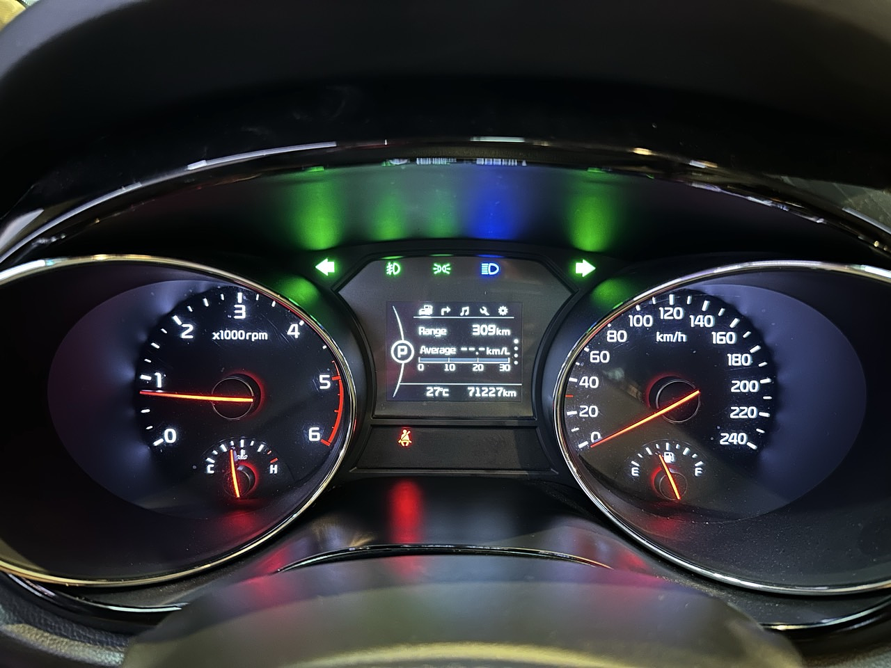 KIA ALL NEW CARNIVAL 2017 / SMART KEY / R CAMARA / SUNROOF 19